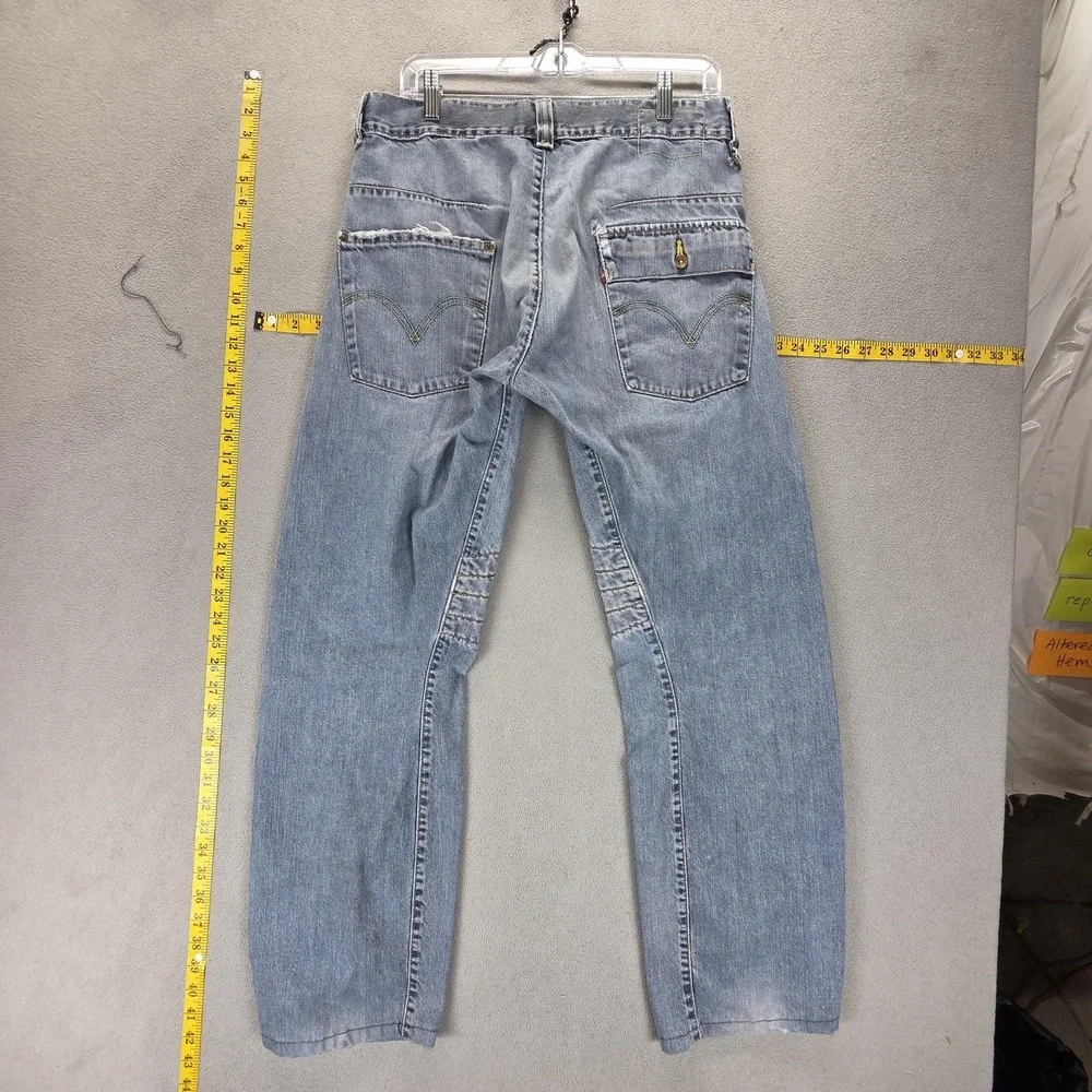 VTG Levis Engineered Jeans Mens Blue Twisted Flap Pocket Altered Hem Fits 32x30